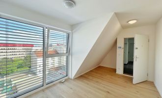            2 Zimmer-Dachgeschosswohnung mit Klimaanlage und Dachterrasse. Erstbezug
    